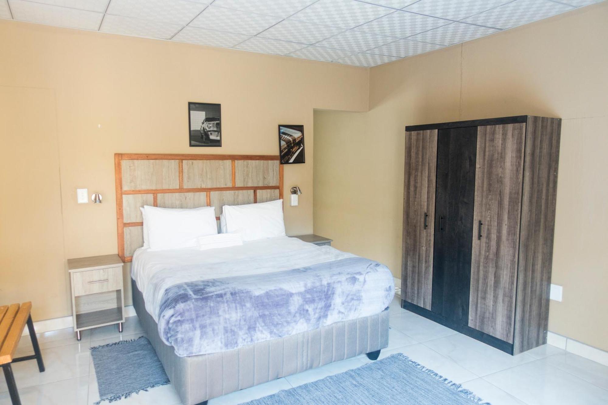 Bed and Breakfast Ondangwa Rest Camp Zewnętrze zdjęcie